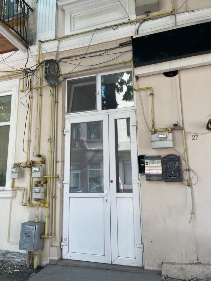 Cozzy Inn City Centre Констанца Экстерьер фото